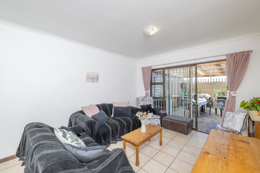 3 Bedroom Property for Sale in Amandelrug Western Cape